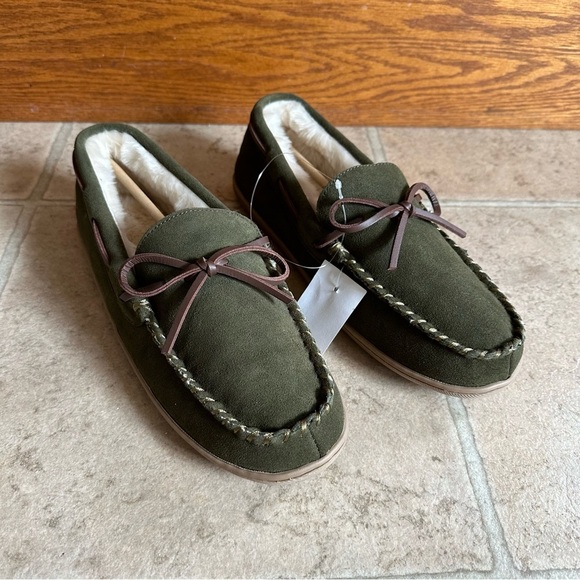 J Crew Sherpa Moccasin Slippers Olive Green Mens New - Picture 1 of 6